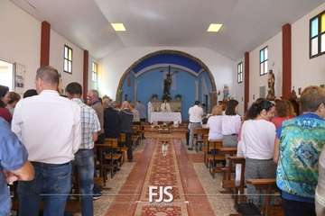 Misa y procesión religiosa en Cazadores/Francisco Javier Santana.